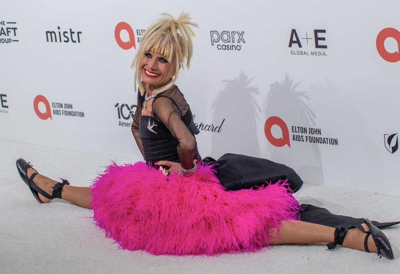 Designer Betsey Johnson takes $7 million SoCal home off the market — Frankfurt Business news